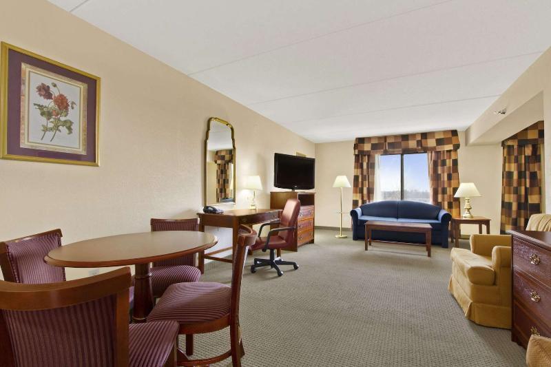 Holiday Inn Cleveland By Ihg Ngoại thất bức ảnh